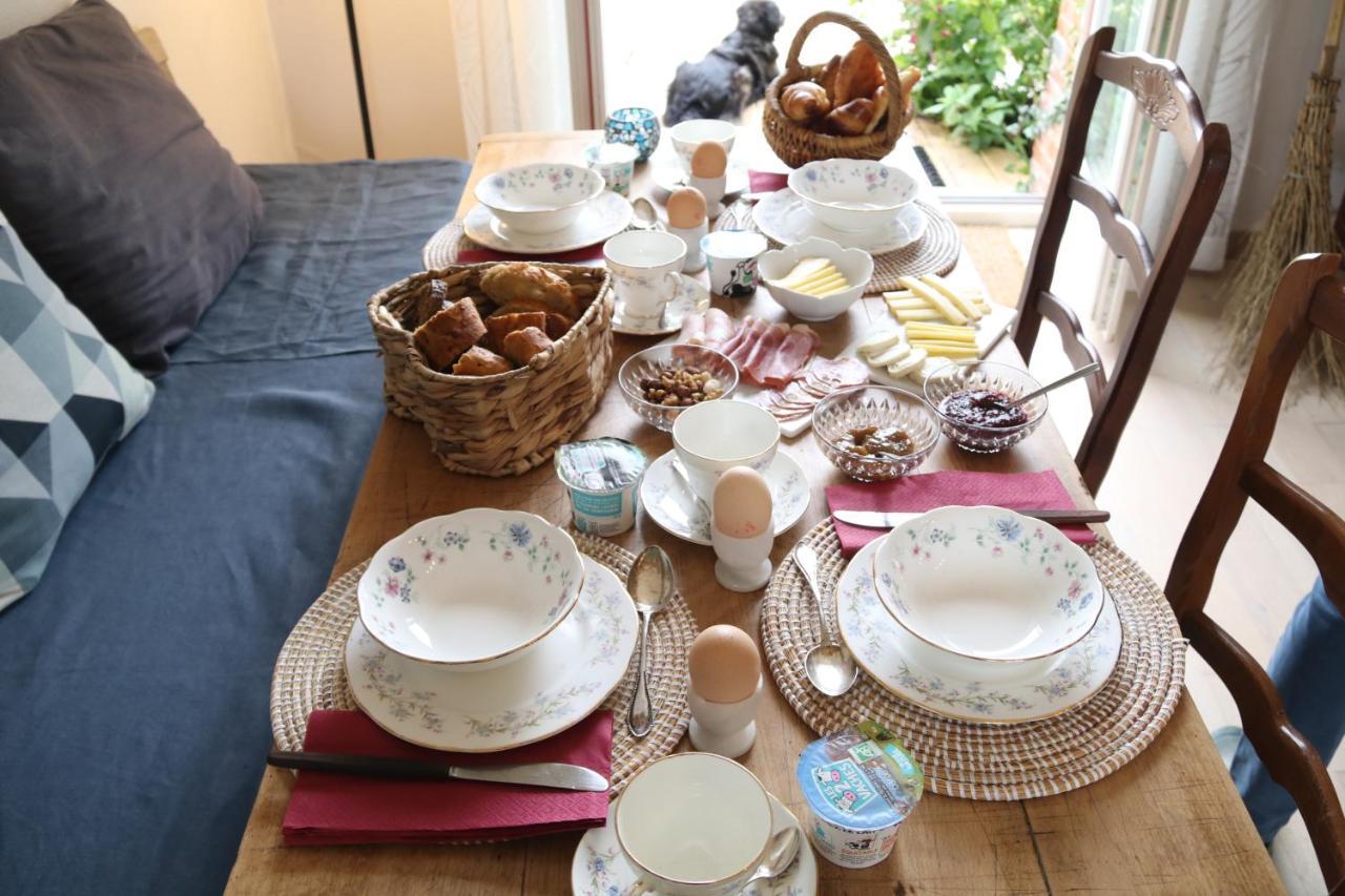 Manoir Du Taillis Bed & Breakfast Heugon Eksteriør bilde
