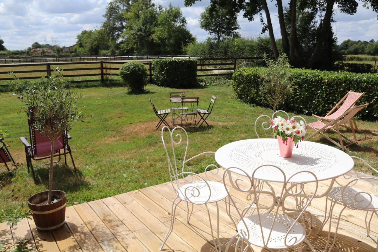 Manoir Du Taillis Bed & Breakfast Heugon Eksteriør bilde